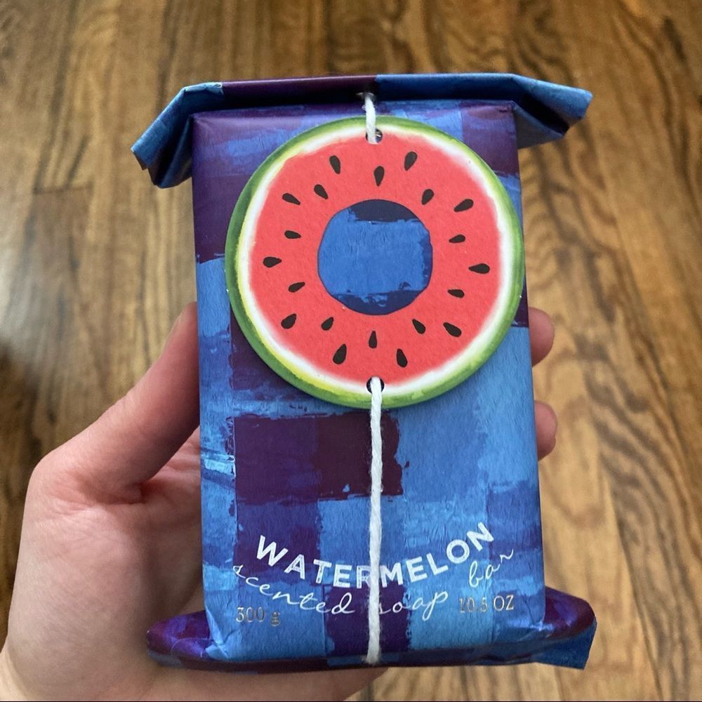 Castlebel Watermelon scented bar hand soap. Brand New